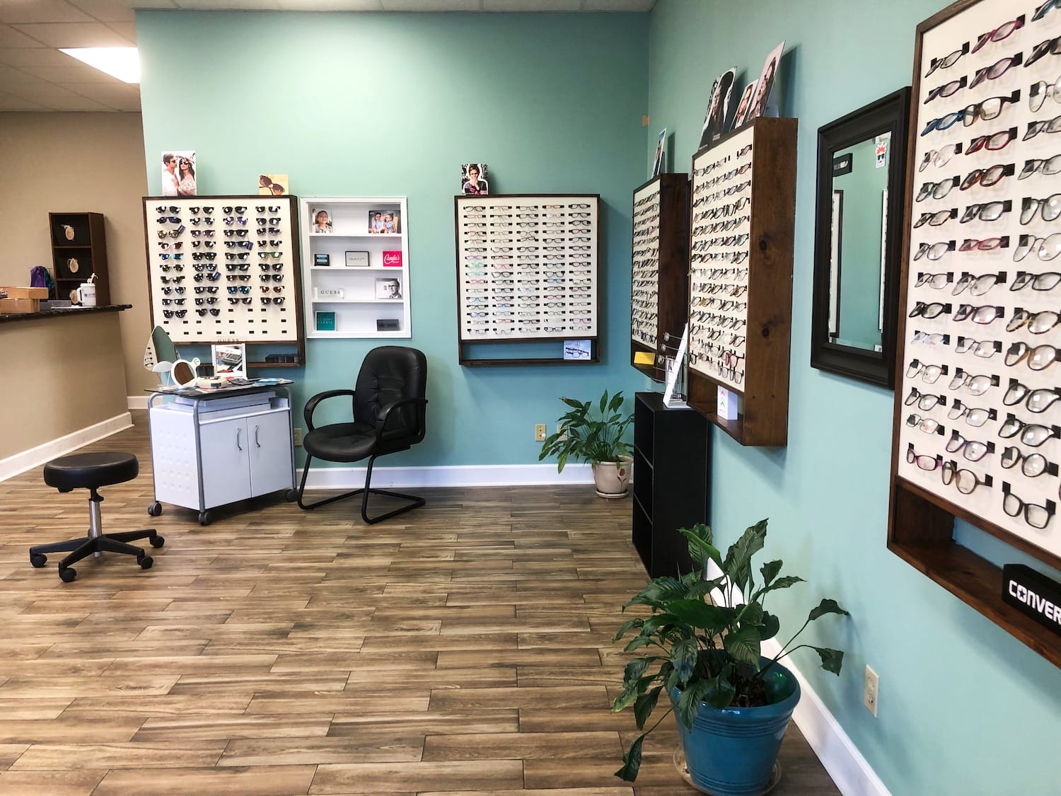 Starkville Eye Clinic Showroom